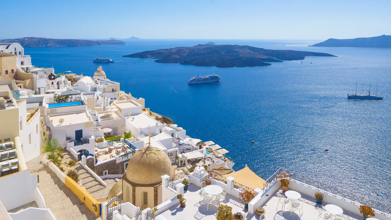 I Booked a Sailing Through American Airlines Cruises — Was It Worth It?